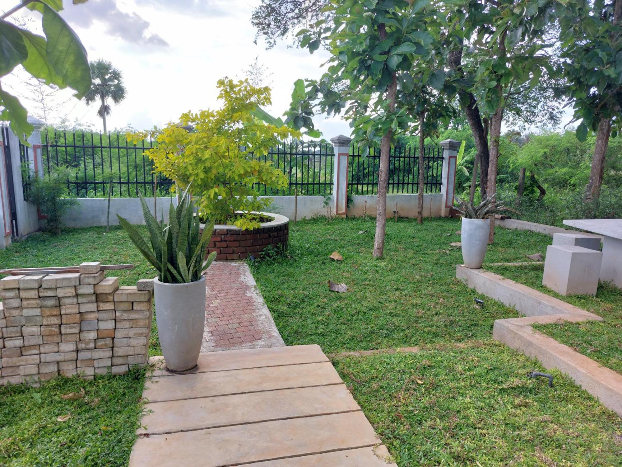 Green Shield Resort Anuradhapura Kültér fotó