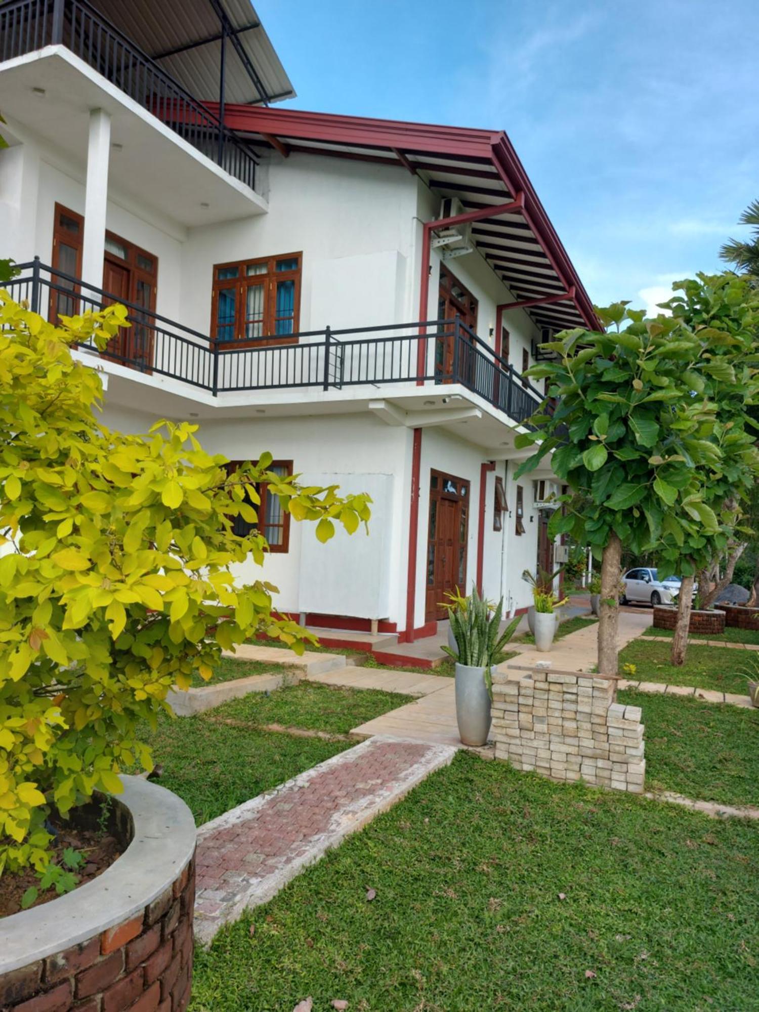 Green Shield Resort Anuradhapura Kültér fotó