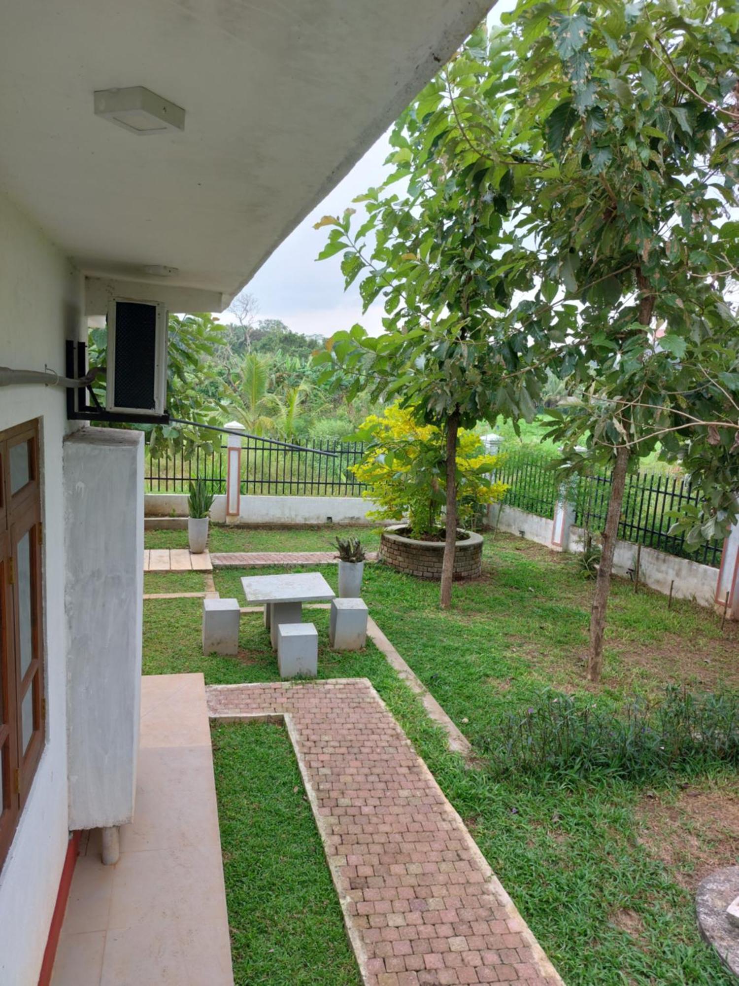 Green Shield Resort Anuradhapura Kültér fotó